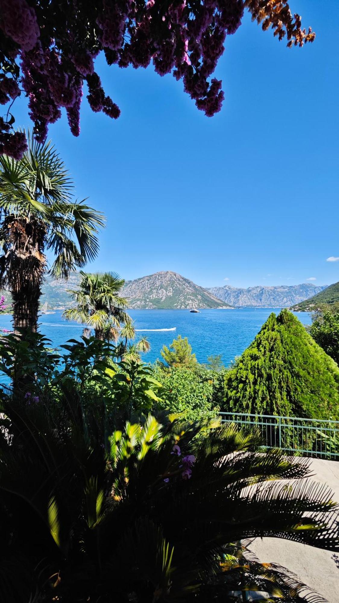 Apartment Capt Seferovic 2 Donji Morinj Dış mekan fotoğraf