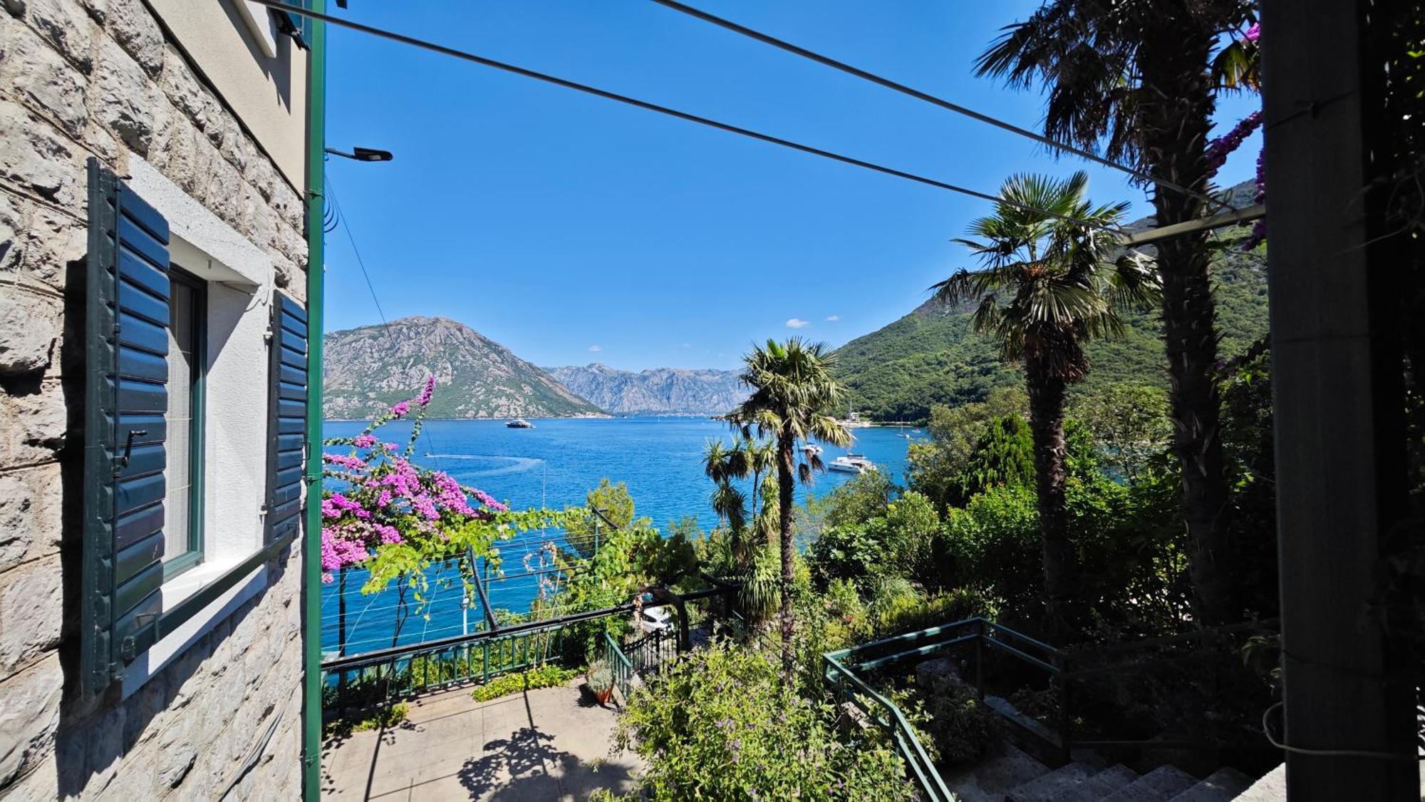 Apartment Capt Seferovic 2 Donji Morinj Dış mekan fotoğraf