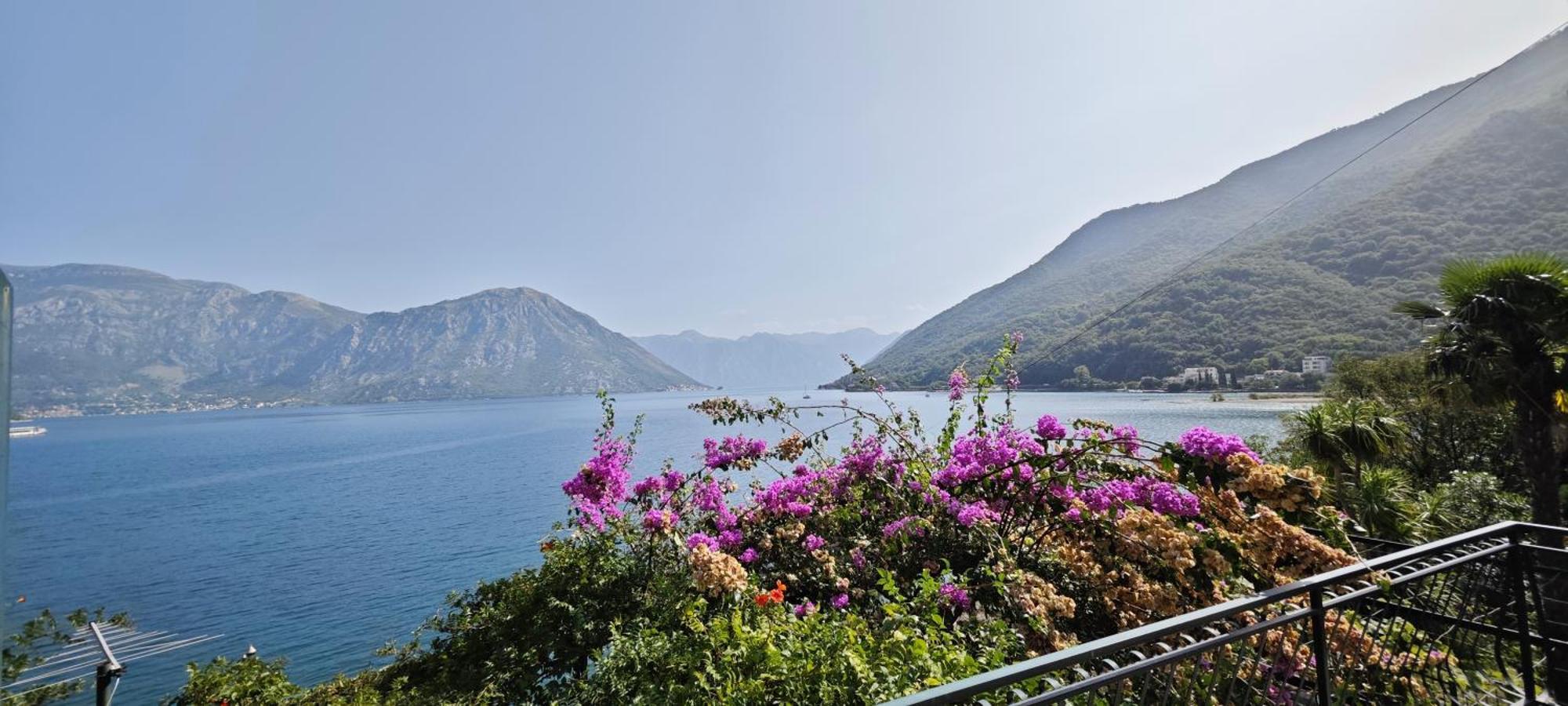 Apartment Capt Seferovic 2 Donji Morinj Dış mekan fotoğraf