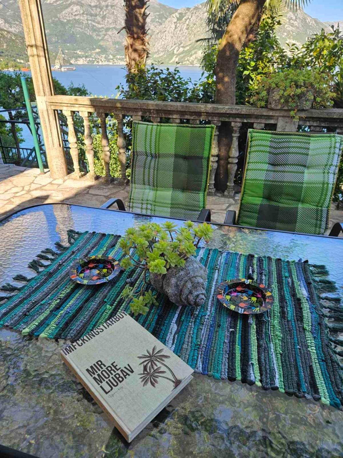 Apartment Capt Seferovic 2 Donji Morinj Dış mekan fotoğraf